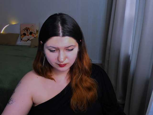 Milenafiery live cam on BongaCams