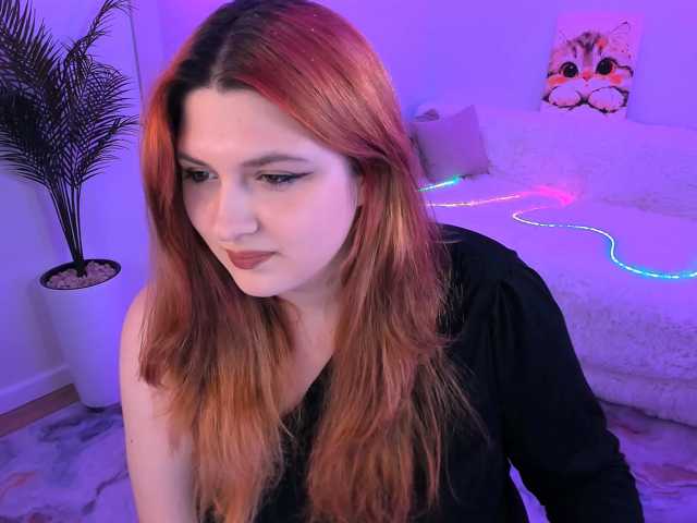 Milenafiery webcam bongacams model stream image