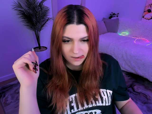 Milenafiery live cam on BongaCams