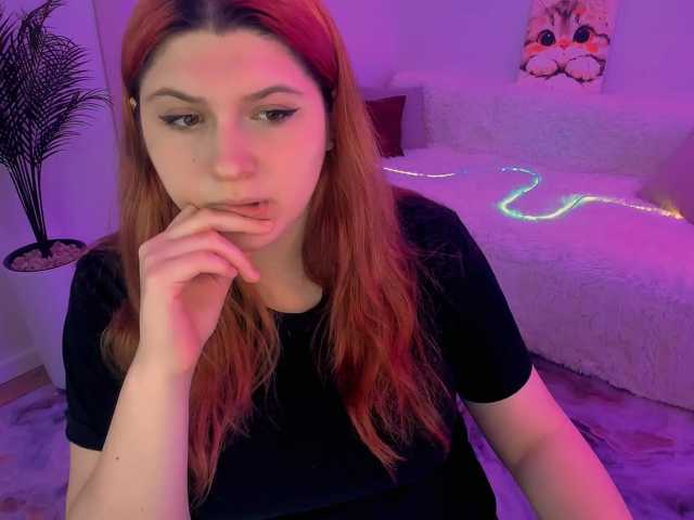 Milenafiery live cam on BongaCams