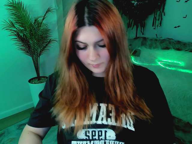 Milenafiery live cam on BongaCams