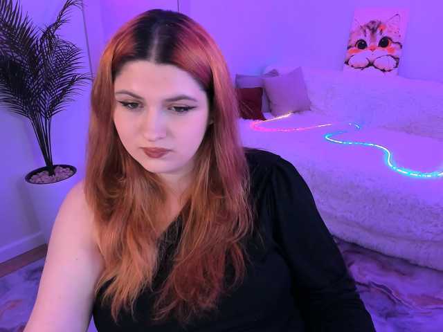 Milenafiery webcam bongacams model stream image