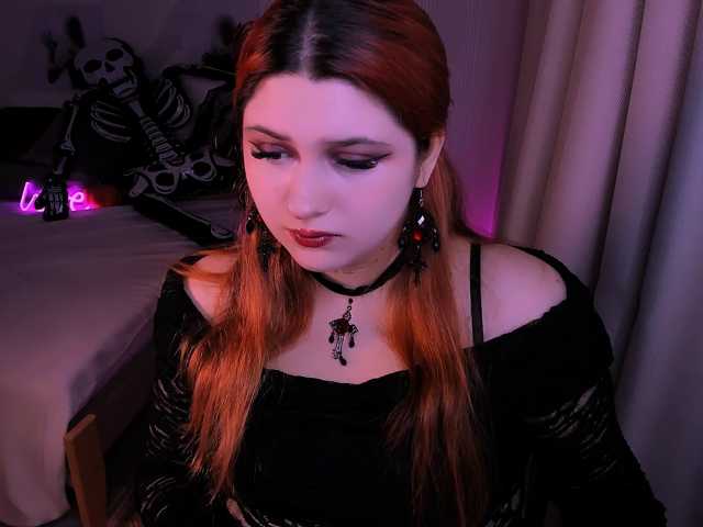 Milenafiery live cam on BongaCams