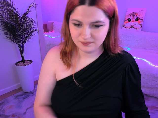 Milenafiery live cam on BongaCams