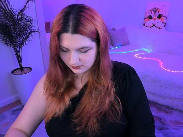 Milenafiery live cam on BongaCams