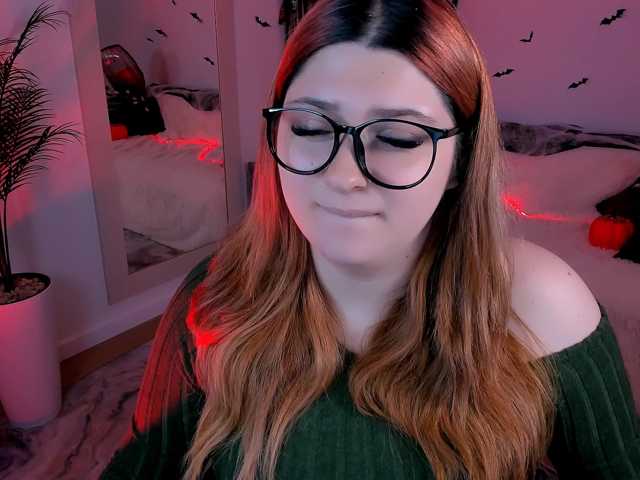 Milenafiery live cam on BongaCams