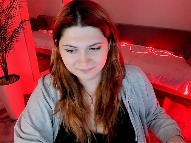 Milenafiery live cam on BongaCams