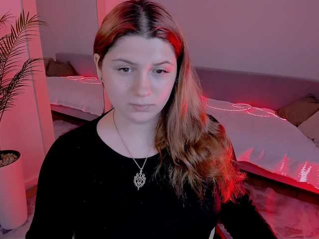 Milenafiery live cam on BongaCams