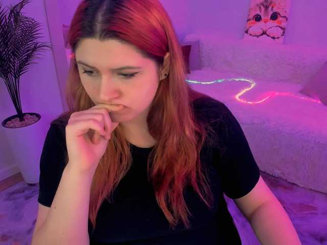 Milenafiery live cam on BongaCams