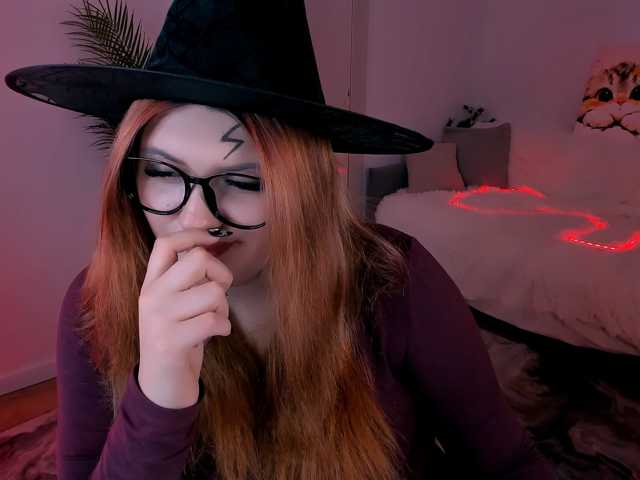 Milenafiery live cam preview
