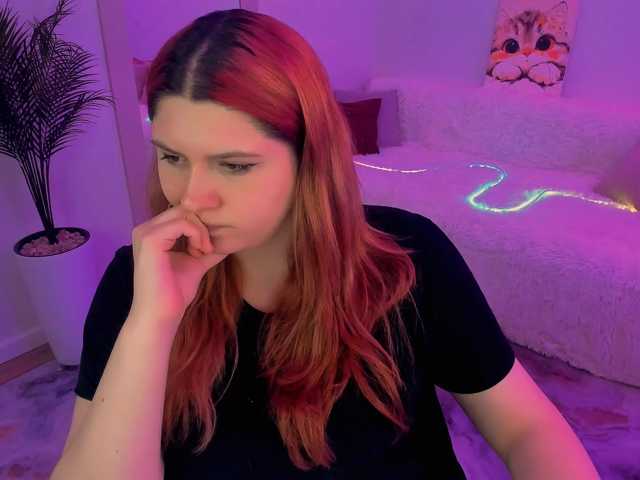 Milenafiery live cam on BongaCams