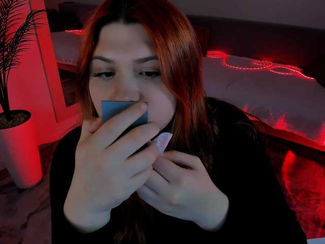 Milenafiery live cam on BongaCams