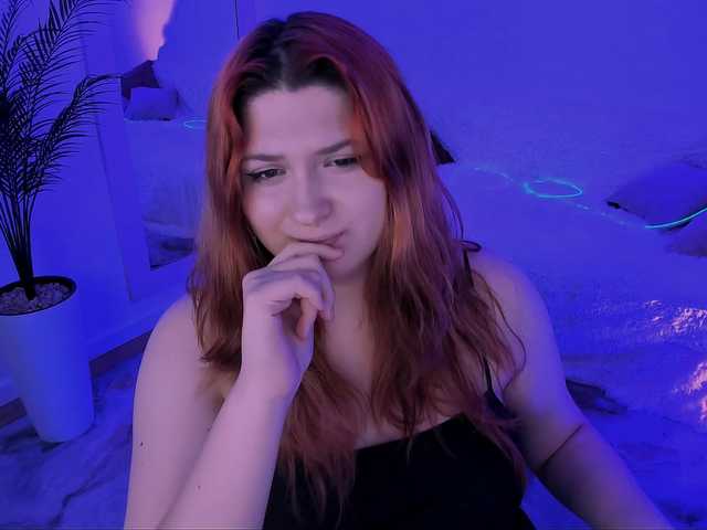 Milenafiery live cam on BongaCams