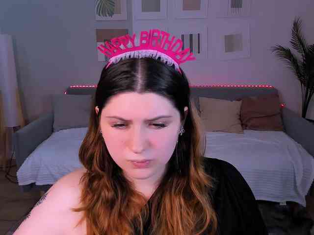 Milenafiery webcam