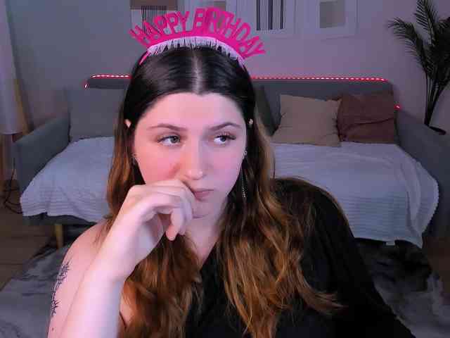 Milenafiery webcam