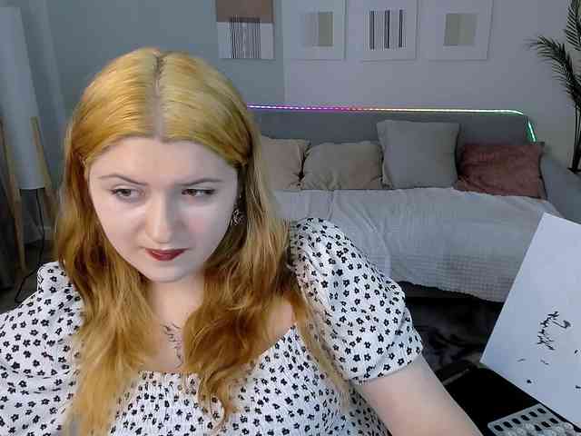Milenafiery webcam