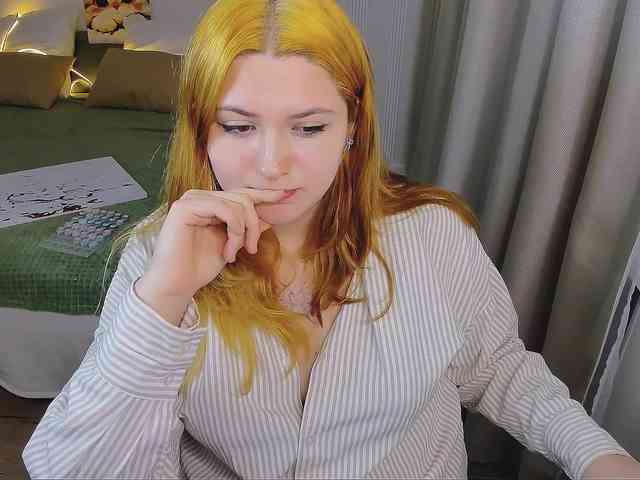 Milenafiery webcam