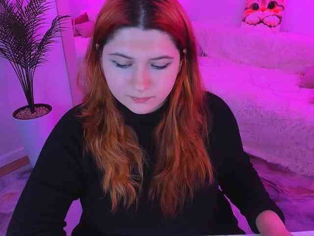 Milenafiery webcam