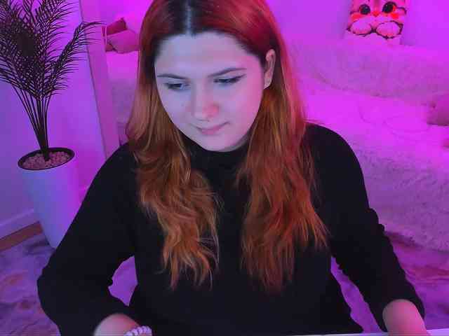 Milenafiery webcam