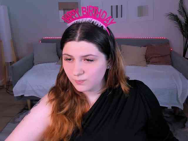 Milenafiery webcam