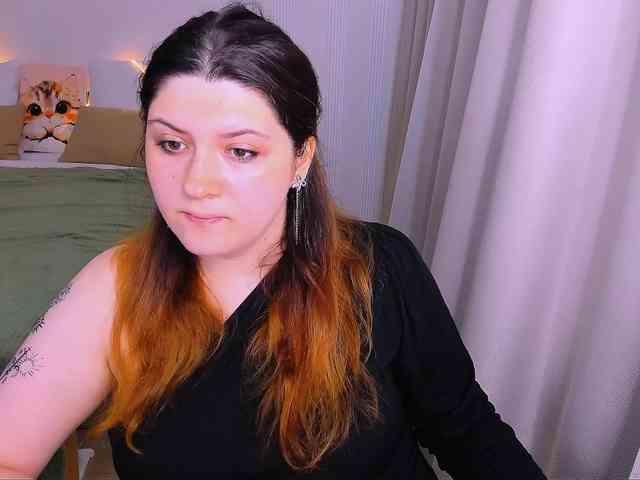 Milenafiery webcam