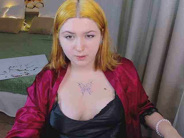 Milenafiery webcam