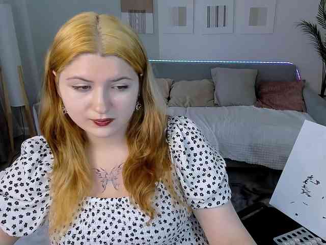 Milenafiery webcam