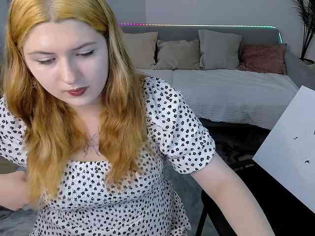 Milenafiery webcam