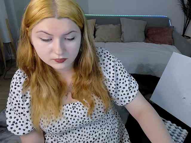 Milenafiery webcam