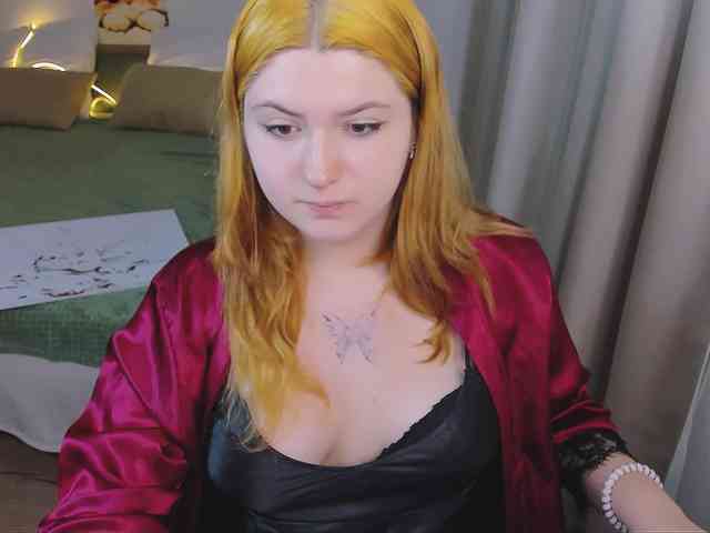Milenafiery webcam