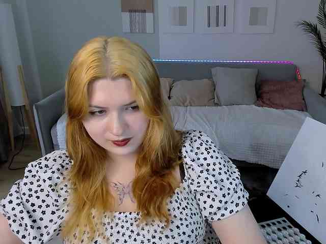 Milenafiery webcam