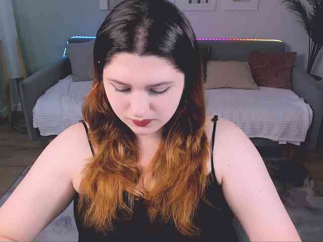 Milenafiery webcam