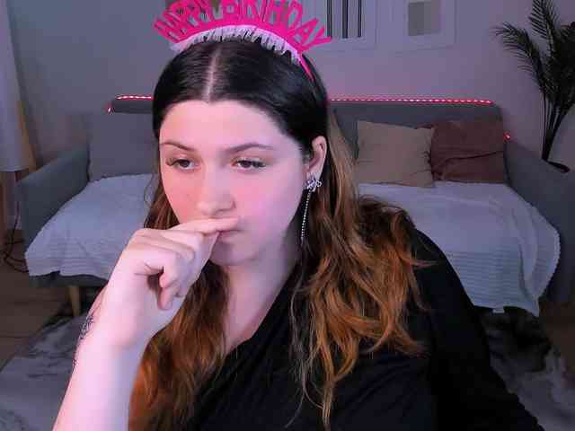 Milenafiery webcam