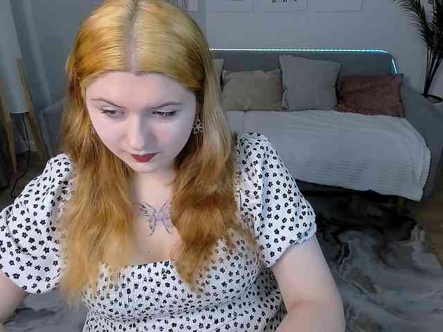 Milenafiery webcam