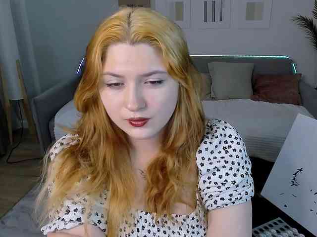 Milenafiery webcam