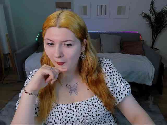 Milenafiery webcam
