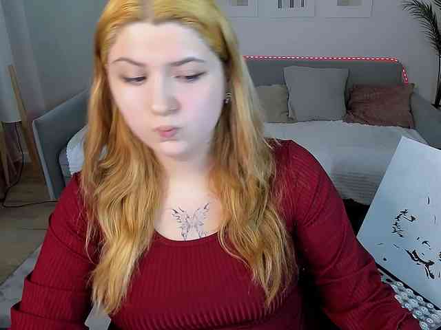 Milenafiery webcam