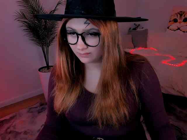 Milenafiery webcam