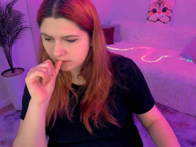 Milenafiery's webcam live show