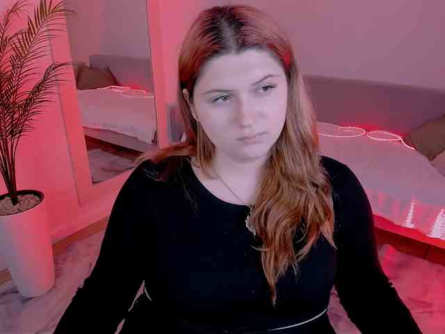 Milenafiery webcam