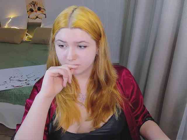 Milenafiery webcam