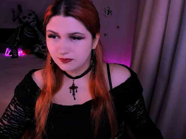 Milenafiery's webcam live show