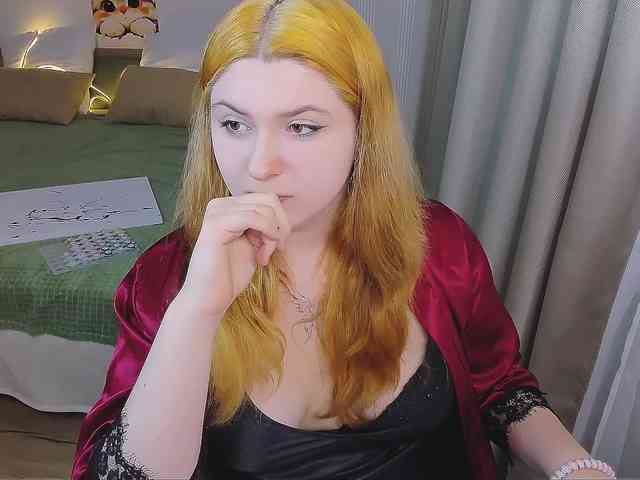 Milenafiery webcam