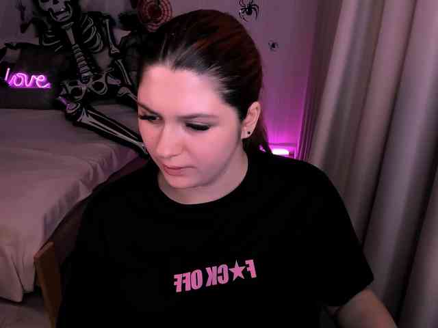 Milenafiery webcam