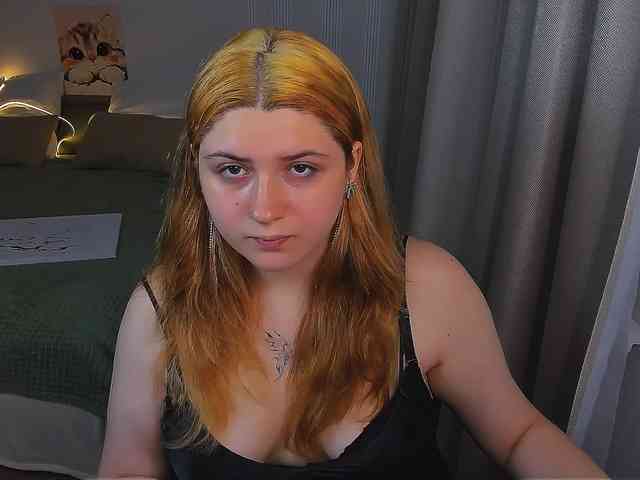 Milenafiery webcam