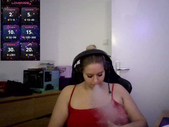 Mia-Lou05 live cam preview