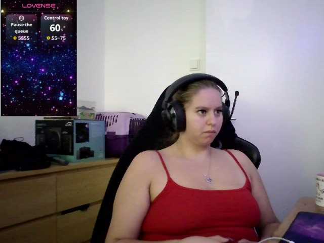 Mia-Lou05 live cam preview