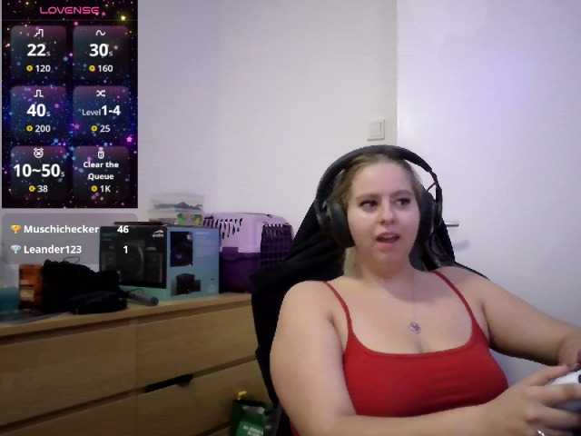Mia-Lou05