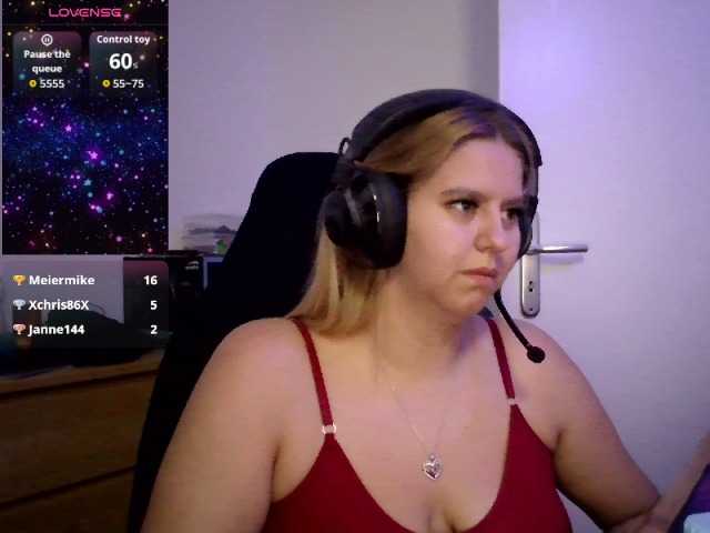 Mia-Lou05 live cam preview