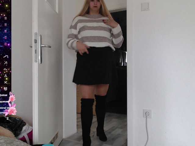 Mia-Lou05